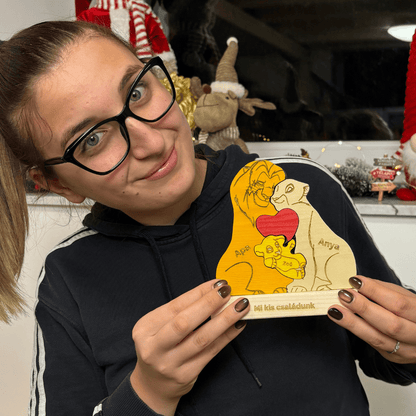 Kézműves oroszlán család fából