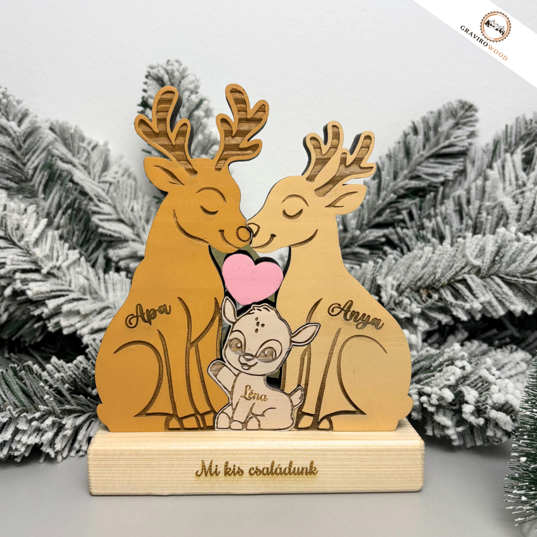 Kézműves rénszarvas család fából